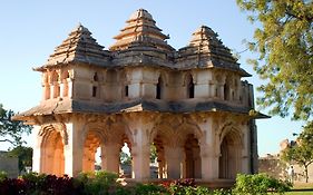 Gopi Homestay